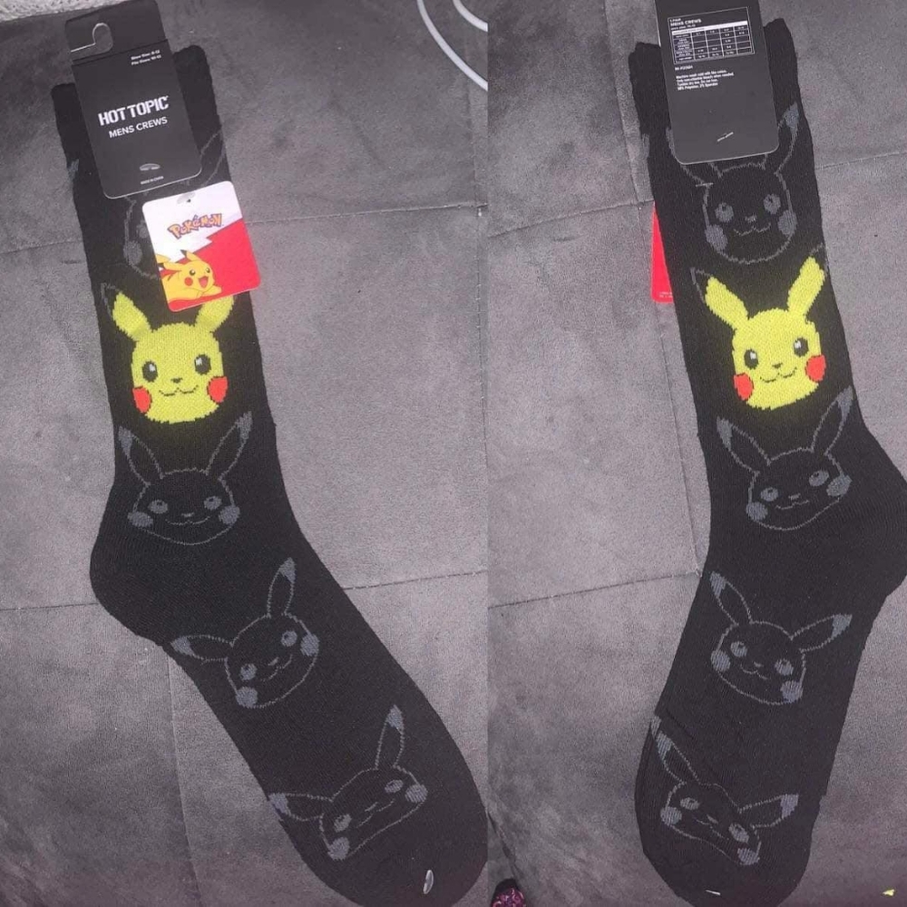 Hot Topic Men Crew Sock 8-12